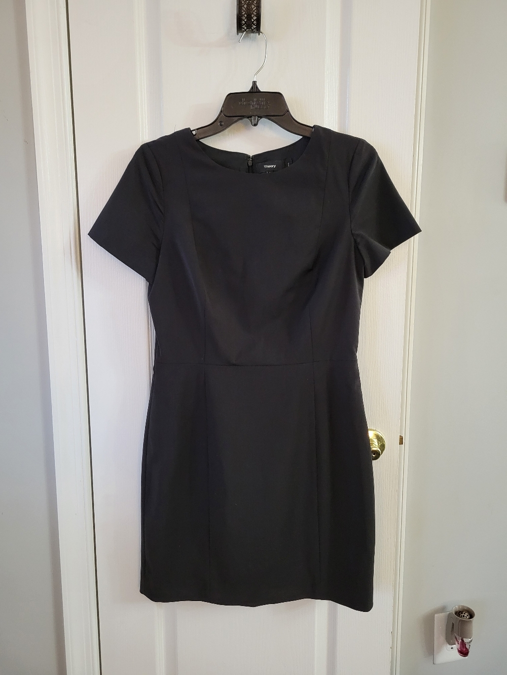 Theory Cassii Adiran Suiting Wool Blend Black Sheath Dress Size 6 Short Sleeve